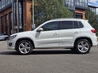 USED 2015 64 VOLKSWAGEN TIGUAN 2.0 TDI BlueMotion Tech R-Line SUV 5dr Diesel Manual 4WD Euro 5 (s/s) (Nav) (140 ps) 