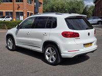 USED 2015 64 VOLKSWAGEN TIGUAN 2.0 TDI BlueMotion Tech R-Line SUV 5dr Diesel Manual 4WD Euro 5 (s/s) (Nav) (140 ps) 