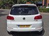 USED 2015 64 VOLKSWAGEN TIGUAN 2.0 TDI BlueMotion Tech R-Line SUV 5dr Diesel Manual 4WD Euro 5 (s/s) (Nav) (140 ps) 