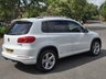 USED 2015 64 VOLKSWAGEN TIGUAN 2.0 TDI BlueMotion Tech R-Line SUV 5dr Diesel Manual 4WD Euro 5 (s/s) (Nav) (140 ps) 