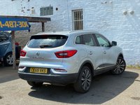 USED 2019 69 RENAULT KADJAR 1.5 Blue dCi Iconic SUV 5dr Diesel Manual Euro 6 (s/s) (115 ps) THIS FANTASTIC SUV COMES WITH FRONT AND REAR SENSORS,SAT NAV,CLIMATE ISOFIX AND MORE..