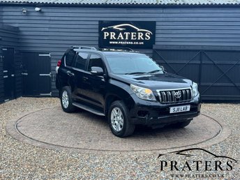 2011 TOYOTA LAND CRUISER