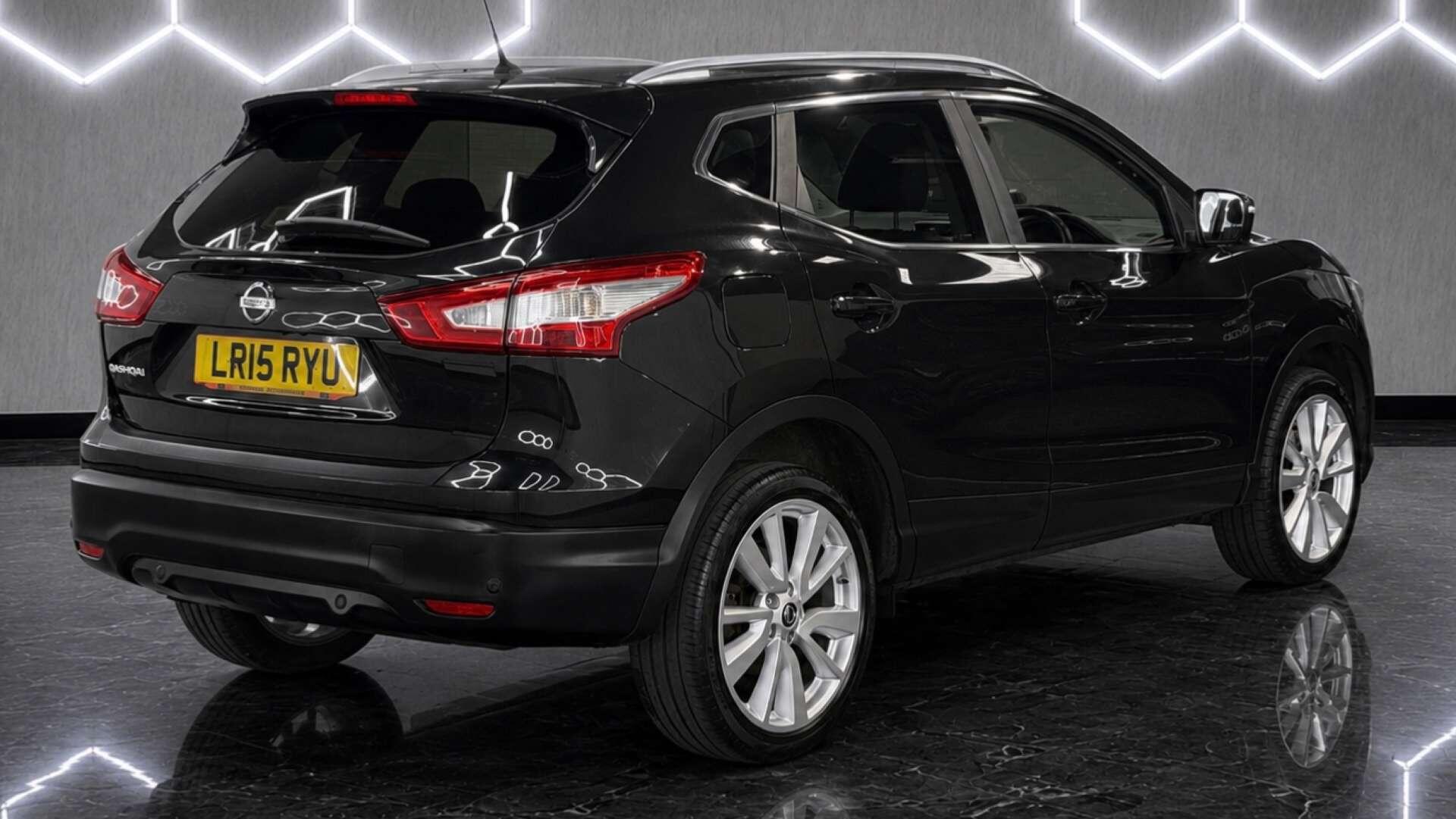 2015 15 NISSAN QASHQAI