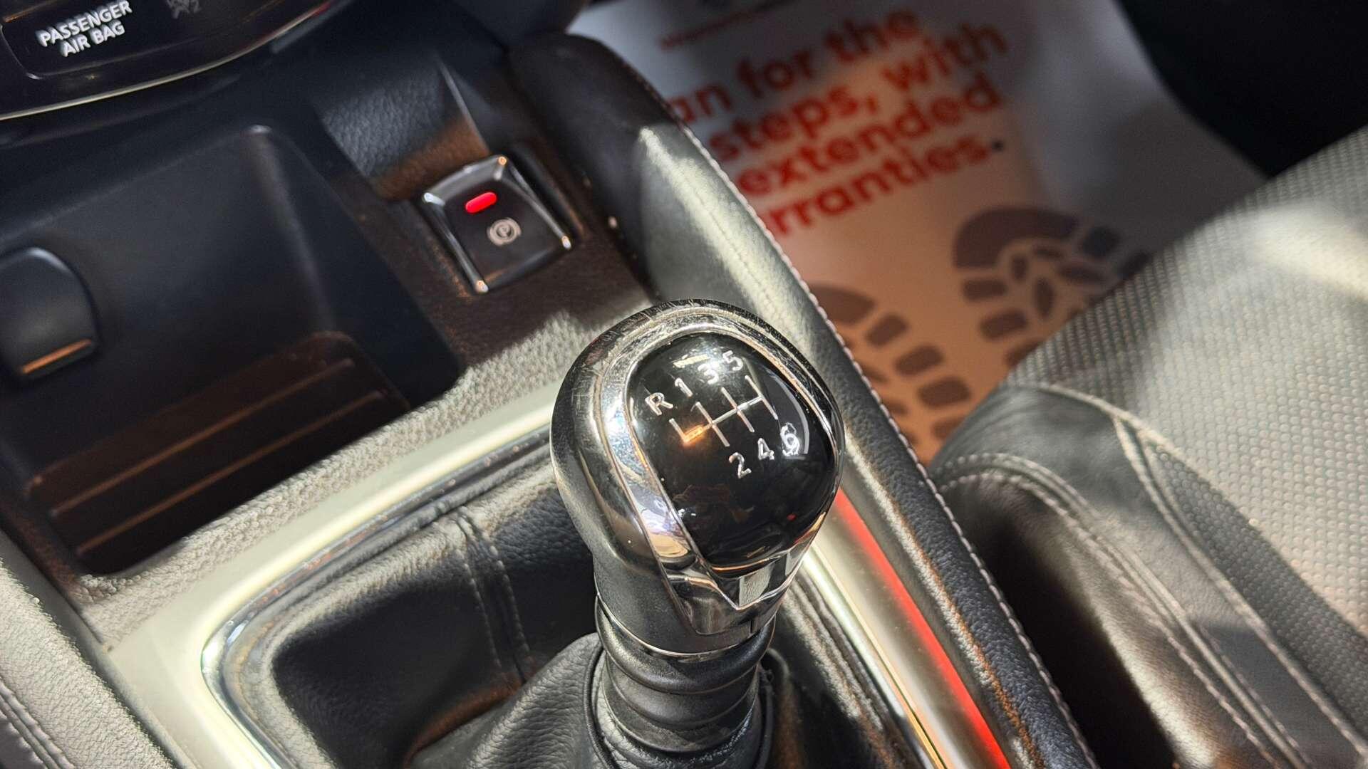 2015 15 NISSAN QASHQAI