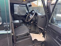 USED 2014 W LAND ROVER DEFENDER 110 2.2 TDCi County Pickup Double Cab 4dr Diesel Manual 4WD MWB Euro 5 (122 ps) 