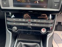 USED 2015 15 JAGUAR XE 2.0d Prestige Saloon 4dr Diesel Manual Euro 6 (s/s) (163 ps) 8 JAGUAR SERVICES, 2 KEYS