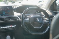USED 2017 67 PEUGEOT 3008 1.2 PureTech Allure SUV 5dr Petrol EAT Euro 6 (s/s) (130 ps) 