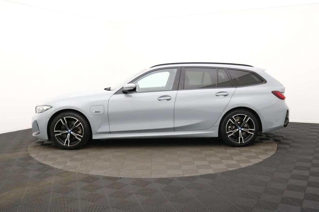 USED 2023 72 BMW 3 SERIES 2.0 330e 12kWh M Sport Touring 5dr Petrol Plug-in Hybrid Auto Euro 6 (s/s) (292 ps) Car Play, Camera, Sat Nav