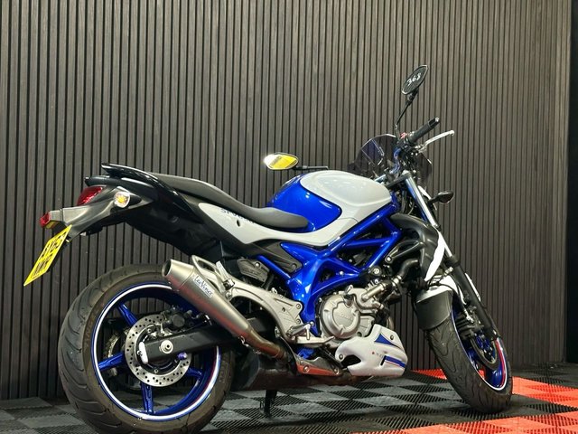 View our SUZUKI GLADIUS 650