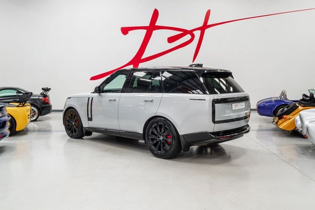 View our LAND ROVER RANGE ROVER