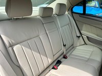 USED 2015 15 MERCEDES-BENZ E CLASS 3.0 E350 V6 BlueTEC AMG Night Edition (Premium Plus) Saloon 4dr Diesel G-Tronic+ Euro 6 (s/s) (258 ps) GREAT SPEC! LOW MILES!