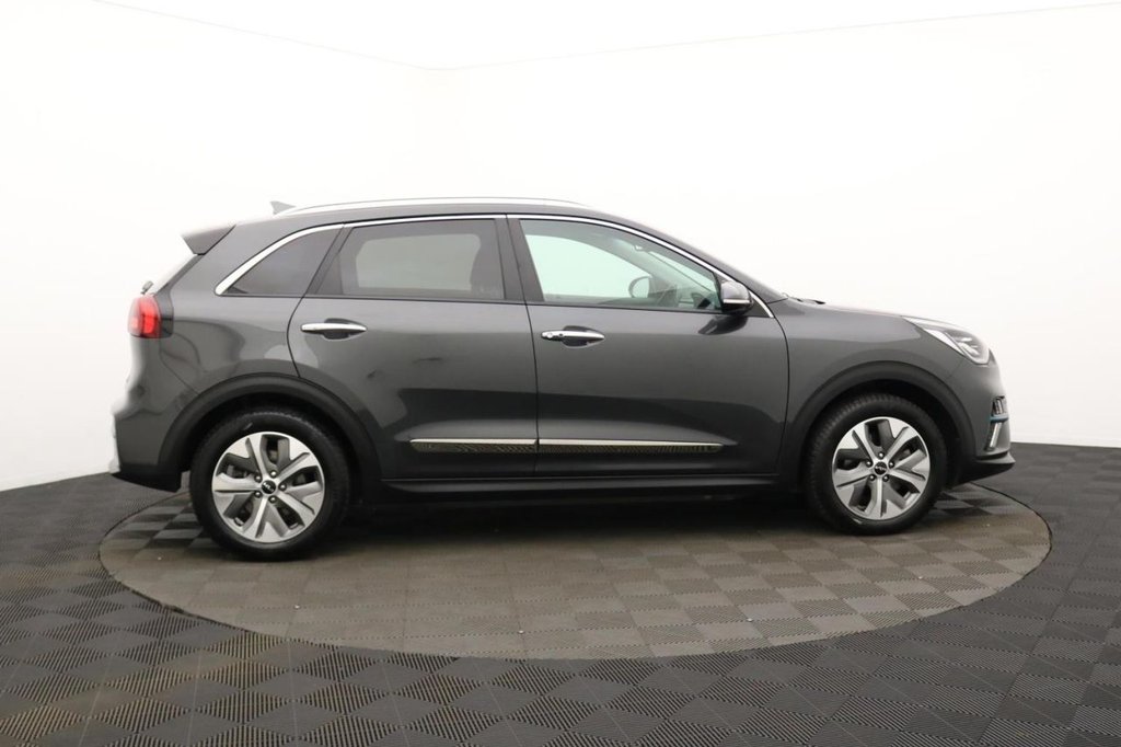 USED 2022 22 KIA NIRO 64kWh 4+ SUV 5dr Electric Auto (201 bhp) Car Play, Sun Roof, Camera