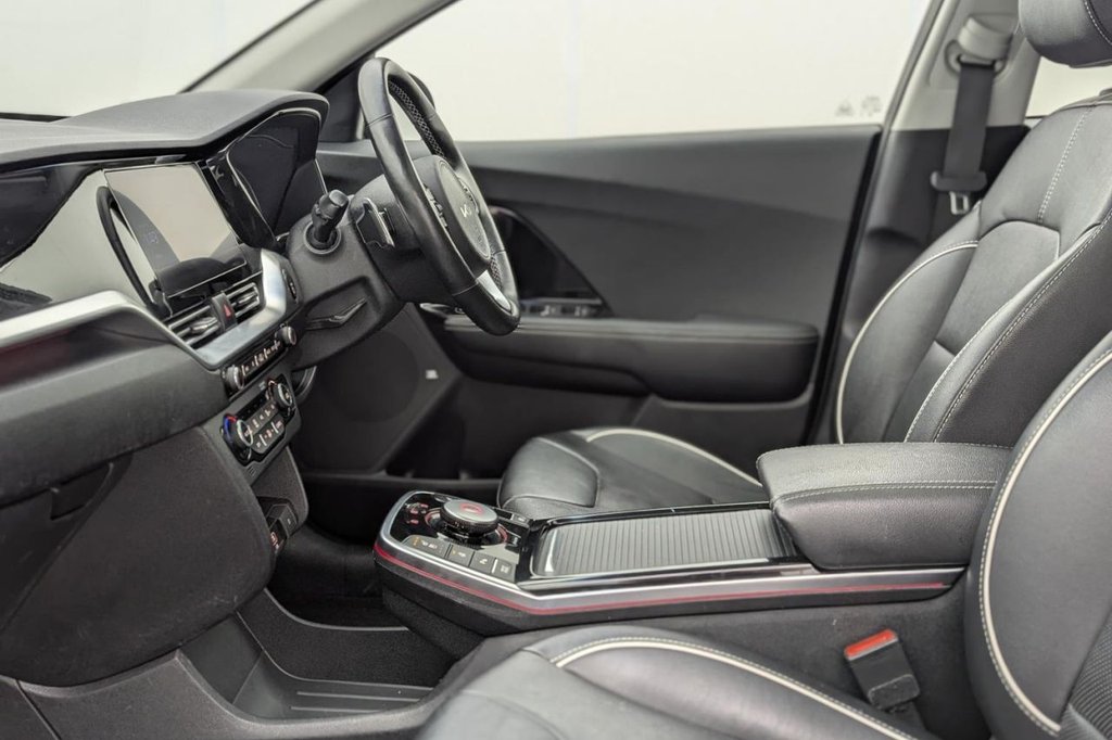 USED 2022 22 KIA NIRO 64kWh 4+ SUV 5dr Electric Auto (201 bhp) Car Play, Sun Roof, Camera