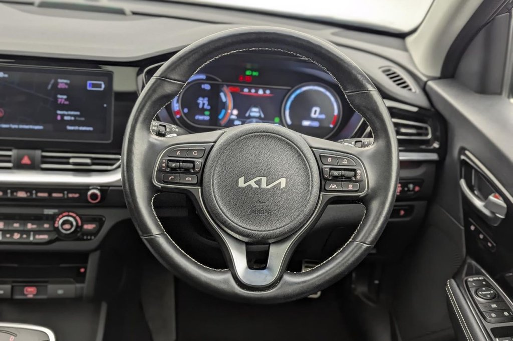 USED 2022 22 KIA NIRO 64kWh 4+ SUV 5dr Electric Auto (201 bhp) Car Play, Sun Roof, Camera