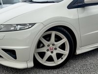 USED 2009 09 HONDA CIVIC 2.0 i-VTEC Type R Championship White Hatchback 3dr Petrol Manual (215 g/km, 197 bhp) 