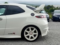 USED 2009 09 HONDA CIVIC 2.0 i-VTEC Type R Championship White Hatchback 3dr Petrol Manual (215 g/km, 197 bhp) 