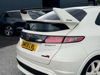 USED 2009 09 HONDA CIVIC 2.0 i-VTEC Type R Championship White Hatchback 3dr Petrol Manual (215 g/km, 197 bhp) 
