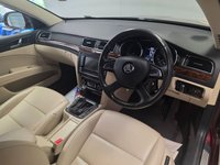 USED 2015 D SKODA SUPERB 2.0 TDI Elegance Hatchback 5dr Diesel DSG Euro 5 (s/s) (170 ps) 