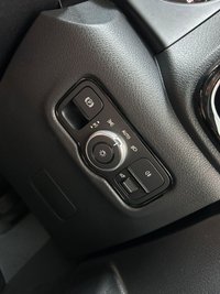 USED 2025 75 MERCEDES-BENZ VITO 2.0 119 CDI SELECT Crew Van G-Tronic RWD L2 Euro 6 (s/s) 5dr ONLY 8500 MILES