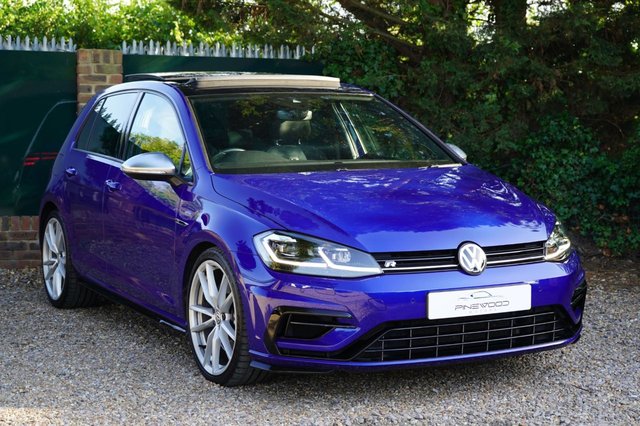 View our VOLKSWAGEN GOLF