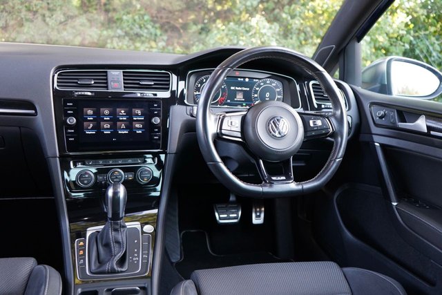 View our VOLKSWAGEN GOLF