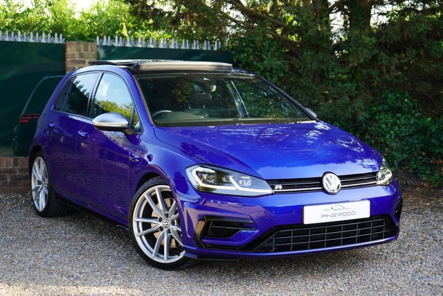 View our VOLKSWAGEN GOLF