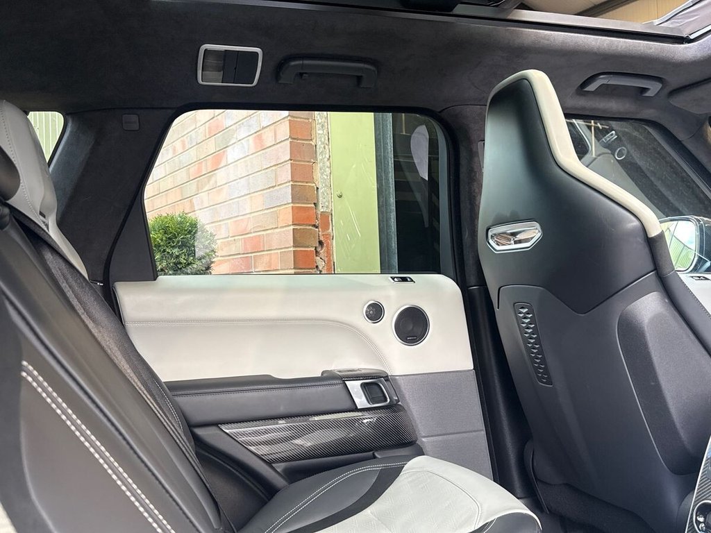 USED 2021 21 LAND ROVER RANGE ROVER SPORT 5.0 P575 V8 GPF SVR SUV 5dr Petrol Auto 4WD Euro 6 (s/s) (575 ps) FULL CARBON PACK|HEAD UP DISPLAY