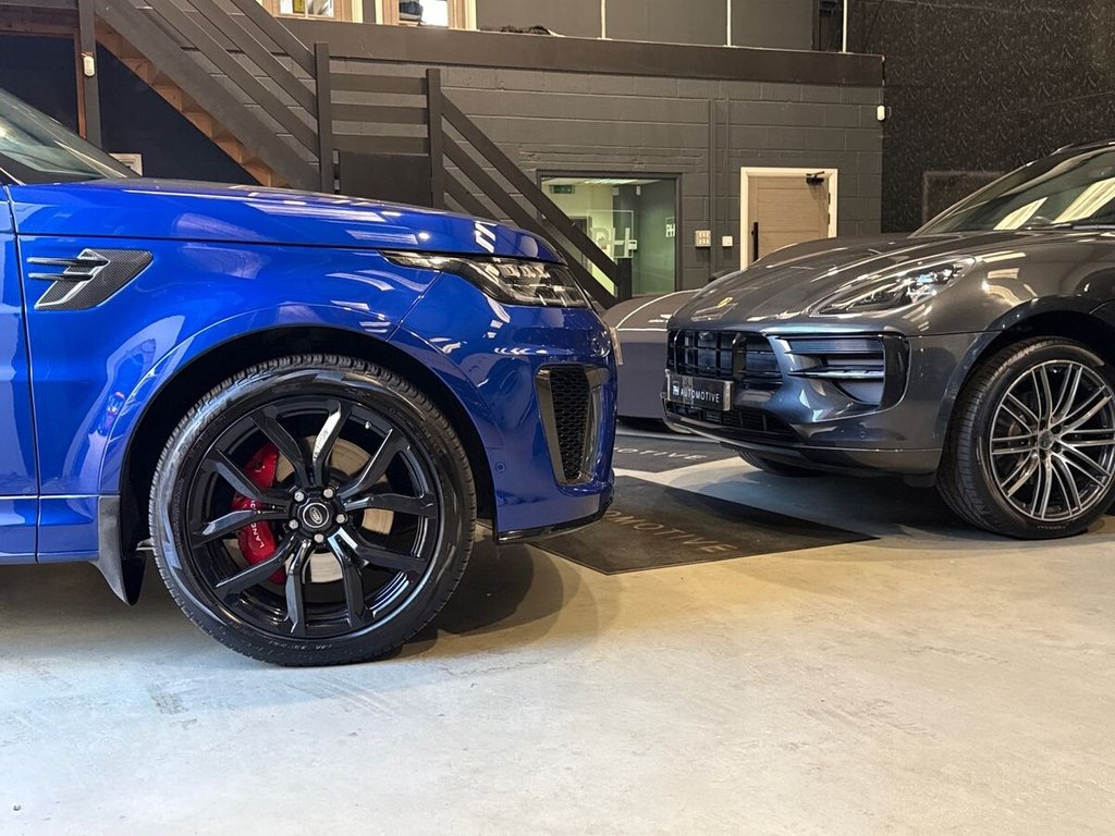 USED 2021 21 LAND ROVER RANGE ROVER SPORT 5.0 P575 V8 GPF SVR SUV 5dr Petrol Auto 4WD Euro 6 (s/s) (575 ps) FULL CARBON PACK|HEAD UP DISPLAY