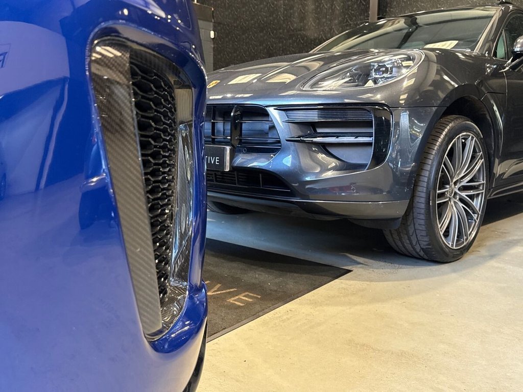 USED 2021 21 LAND ROVER RANGE ROVER SPORT 5.0 P575 V8 GPF SVR SUV 5dr Petrol Auto 4WD Euro 6 (s/s) (575 ps) FULL CARBON PACK|HEAD UP DISPLAY