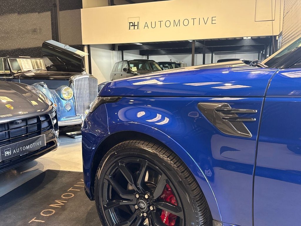 USED 2021 21 LAND ROVER RANGE ROVER SPORT 5.0 P575 V8 GPF SVR SUV 5dr Petrol Auto 4WD Euro 6 (s/s) (575 ps) FULL CARBON PACK|HEAD UP DISPLAY