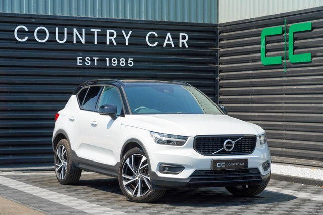 View our VOLVO XC40
