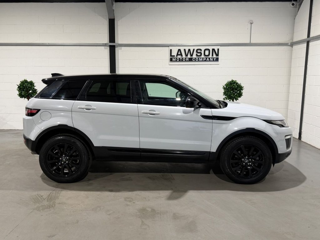 USED 2017 67 LAND ROVER RANGE ROVER EVOQUE 2.0 TD4 SE Tech SUV 5dr Diesel Auto 4WD Euro 6 (s/s) (180 ps) 