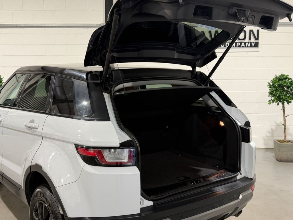 USED 2017 67 LAND ROVER RANGE ROVER EVOQUE 2.0 TD4 SE Tech SUV 5dr Diesel Auto 4WD Euro 6 (s/s) (180 ps) 