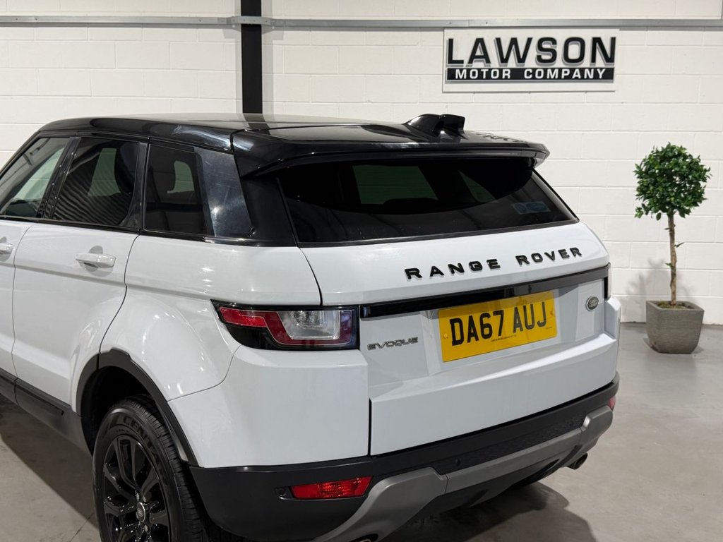 USED 2017 67 LAND ROVER RANGE ROVER EVOQUE 2.0 TD4 SE Tech SUV 5dr Diesel Auto 4WD Euro 6 (s/s) (180 ps) 