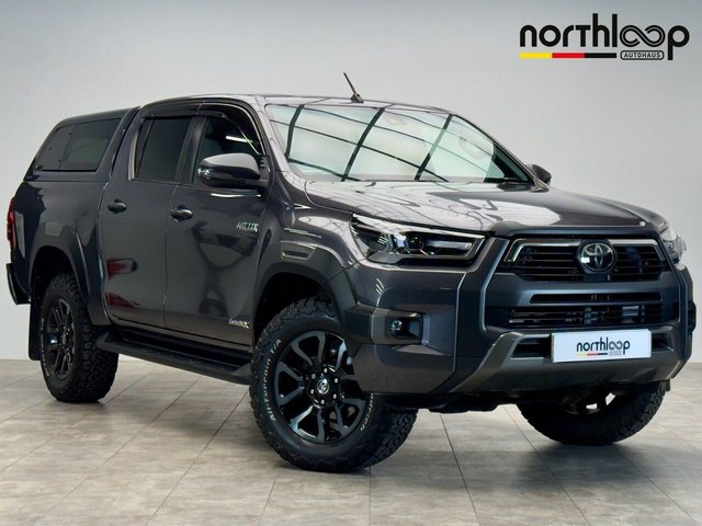 View our Toyota Hilux 2.8 D-4D Invincible X Pickup Double Cab 4dr Diesel Auto 4WD Euro 6 (s/s) (204 ps)