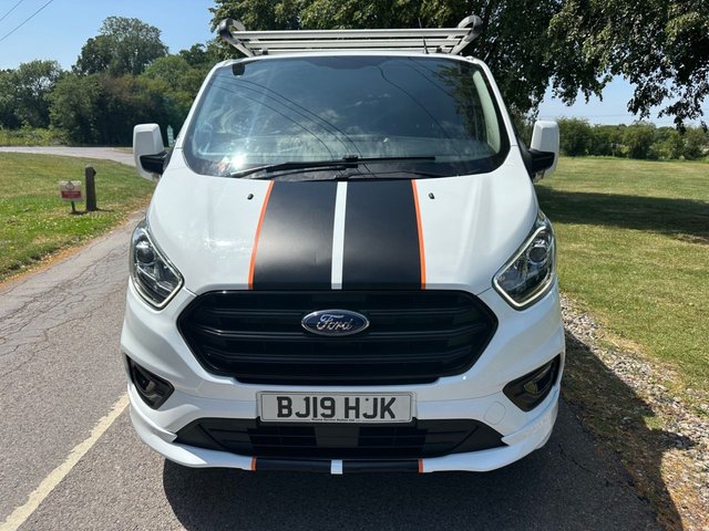 View our FORD TRANSIT CUSTOM