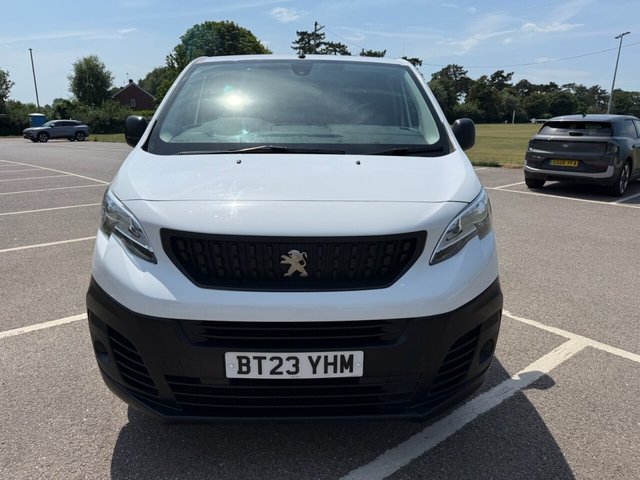 View our PEUGEOT EXPERT