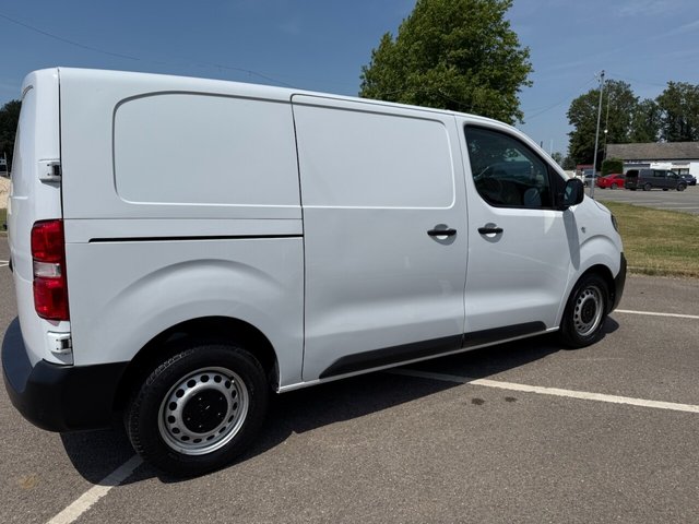View our PEUGEOT EXPERT