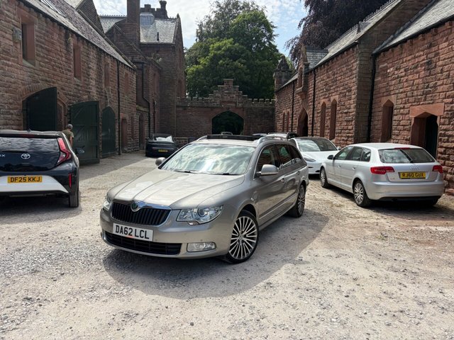 View our SKODA SUPERB