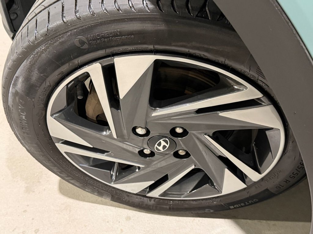 USED 2022 22 HYUNDAI BAYON 1.0 T-GDi MHEV SE Connect SUV 5dr Petrol Hybrid Manual Euro 6 (s/s) (100 ps) 