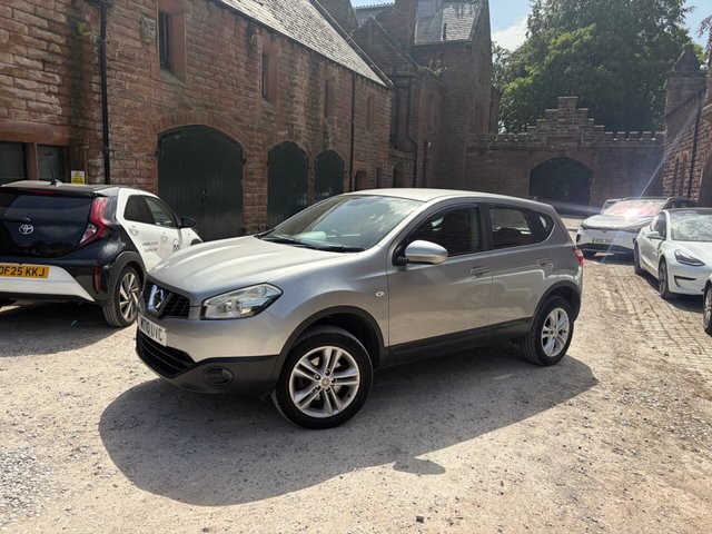 View our NISSAN QASHQAI
