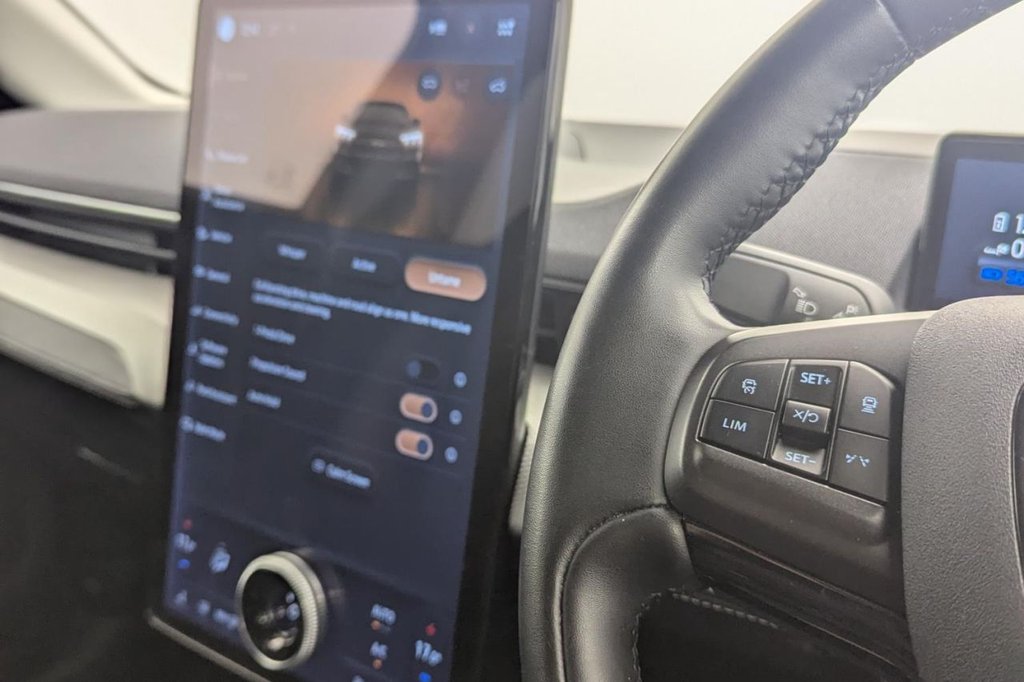 USED 2023 72 FORD MUSTANG MACH-E Standard Range 70kWh SUV 5dr Electric Automatic (269 ps) Car Play, Camera, Sat Nav