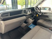 USED 2020 20 VOLKSWAGEN TRANSPORTER 2.0 TDI T28 Highline crew van 5 seater 5dr Diesel Manual FWD SWB Euro 6 (s/s) (110 ps) 