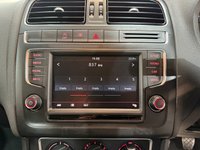 USED 2015 15 VOLKSWAGEN POLO 1.0 BlueMotion Tech SE Hatchback 5dr Petrol Manual Euro 6 (s/s) (60 ps) 2 keys, 15" alloys, DAB, A/C
