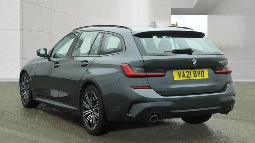 USED 2021 21 BMW 3 SERIES 2.0 330e 12kWh M Sport Touring 5dr Petrol Plug-in Hybrid Auto Euro 6 (s/s) (292 ps) 1 OWNER FROM NEW 2 KEYS SH