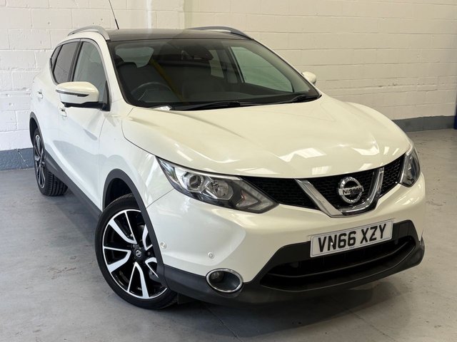 View our NISSAN QASHQAI