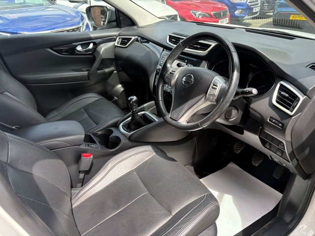 View our NISSAN QASHQAI