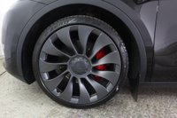 USED 2024 24 TESLA MODEL Y (Dual Motor) Performance Auto 4WDE 5dr Panoramic Roof, Rev Cam,