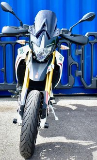 USED 2015 APRILIA Dorsoduro 750 ABS Super Moto (91 ps) A superb hooligan machine with low miles, just 12,243