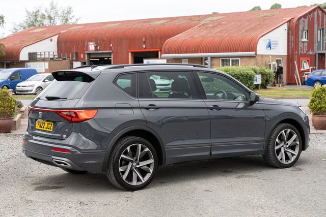 View our SEAT TARRACO
